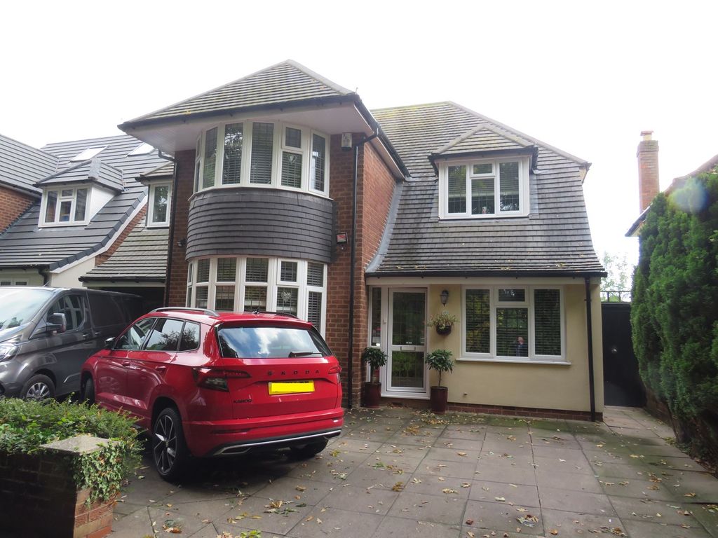 5 bed detached house for sale in West Avenue, Castle Bromwich