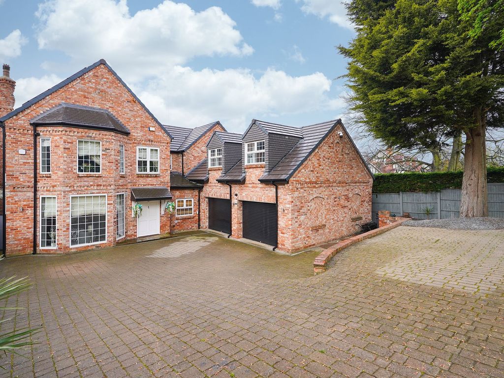 6 bed detached house for sale in Bawtry Road, Doncaster DN4, £1,100,000 Zoopla