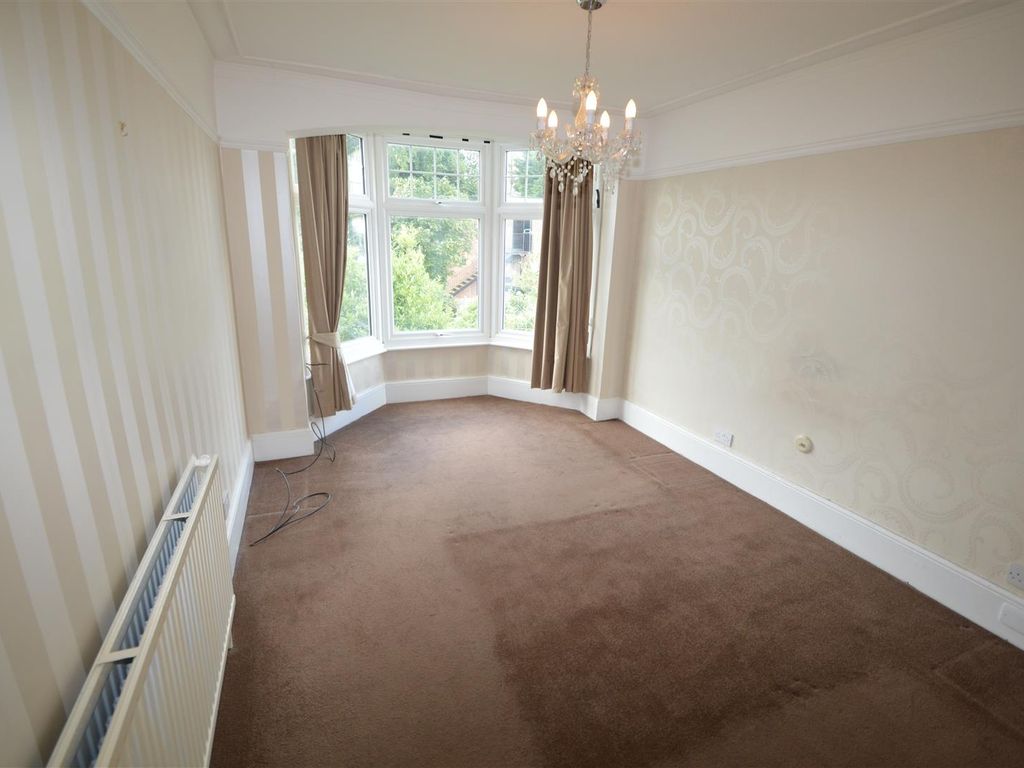 4 bed property to rent in Dovedale Avenue, Clayhall, Ilford IG5 Zoopla