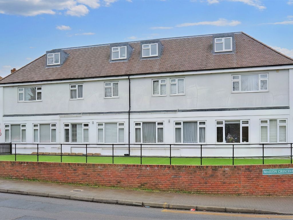 2 bed flat for sale in Marion Crescent, Orpington BR5 Zoopla