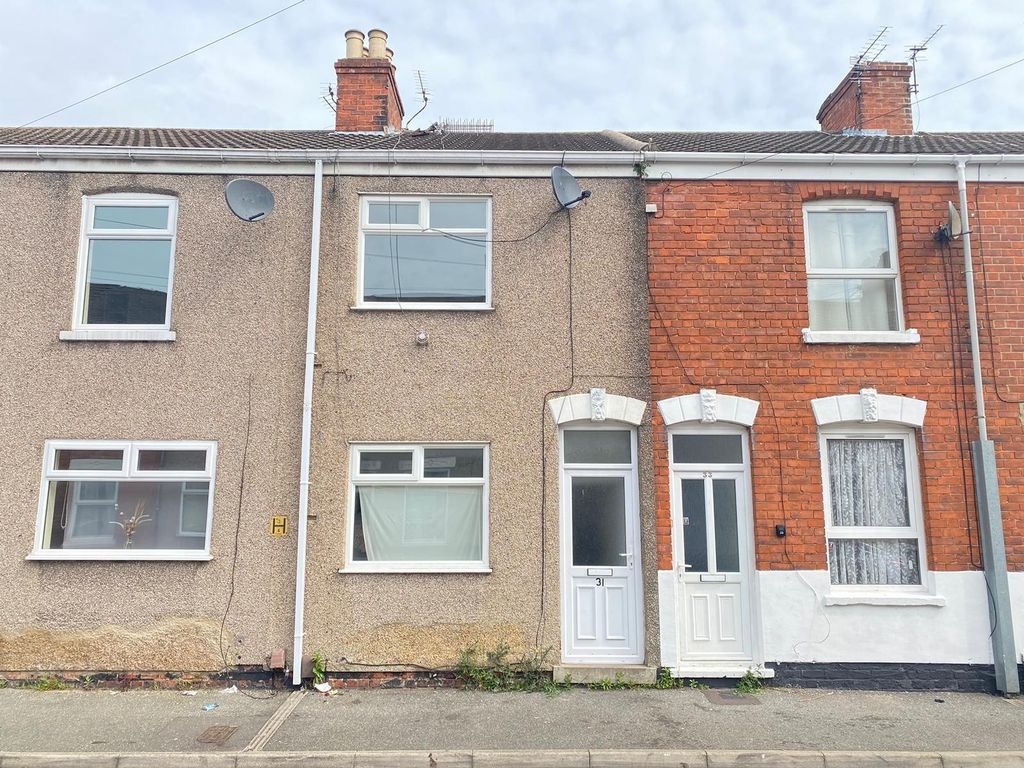 3 bed end terrace house to rent in Castle Street, Grimsby DN32 Zoopla