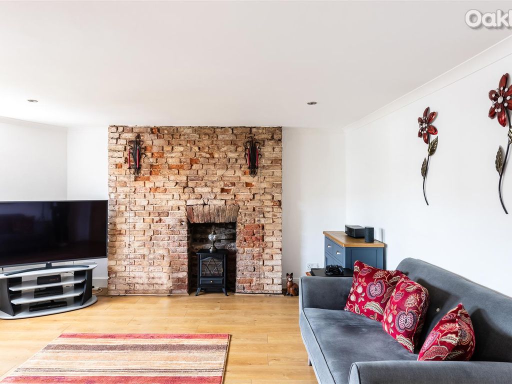 2 bed flat for sale in Bristol Road, Kemptown, Brighton BN2 Zoopla