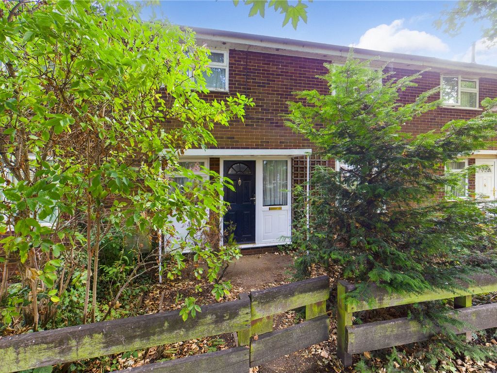 3 bed detached house for sale in Bradshaw Close, Huntingdon