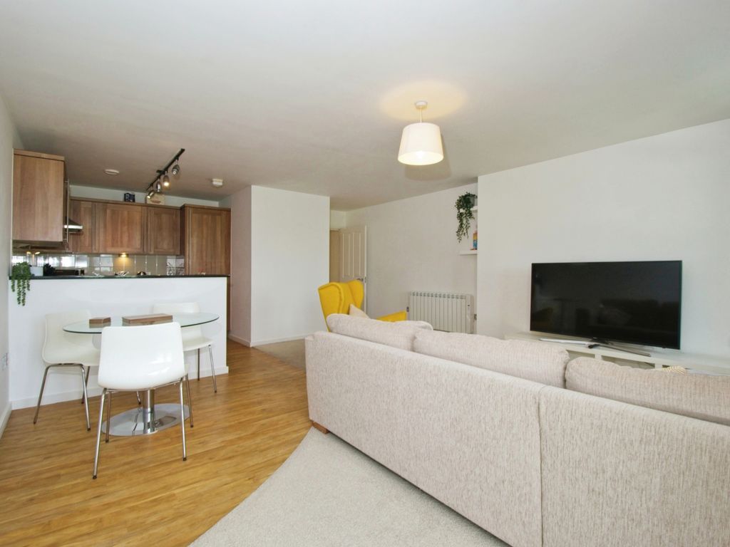 3 bed flat for sale in Edward England, Lloyd Avenue, Cardiff