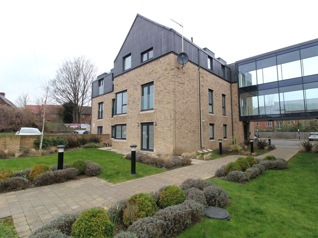 2 bed flat for sale in Hemingway Court, Thornhill Road, Ponteland, Northumberland NE20, £255,000