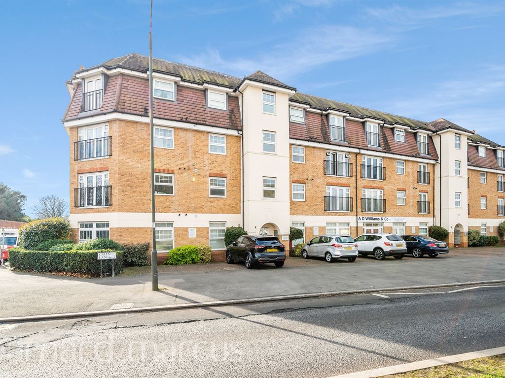 2 bed flat for sale in Green Lane, Morden SM4 Zoopla
