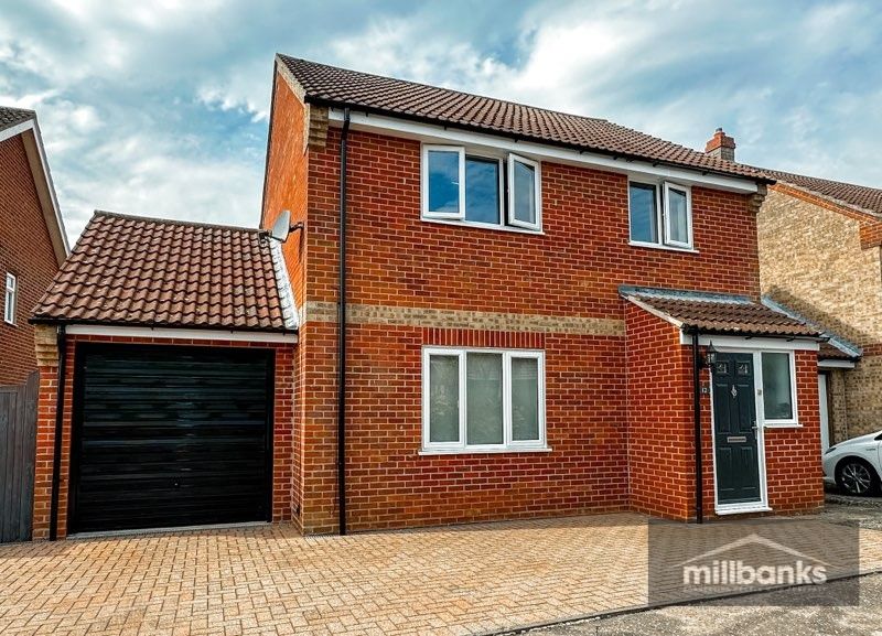 4 bed detached house for sale in Arlington Close, Attleborough, Norfolk