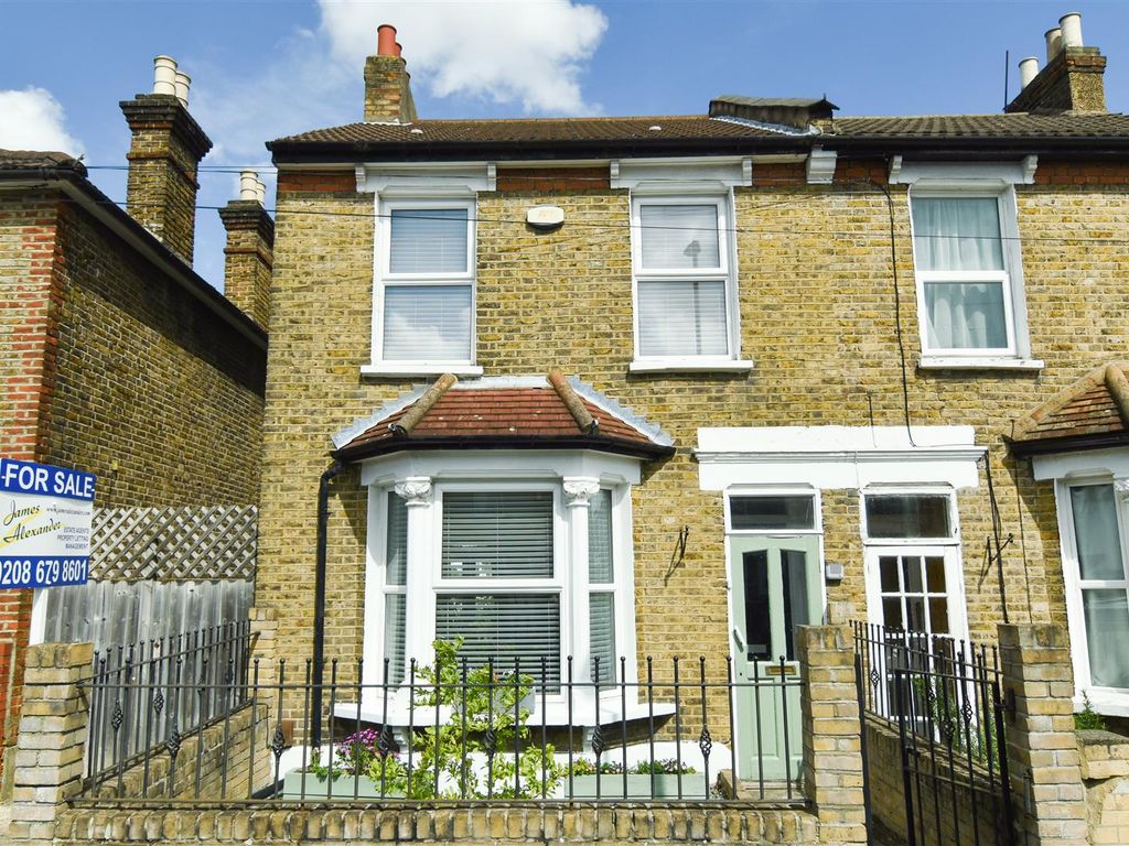 3 bed semidetached house for sale in Buxton Road, Thornton Heath CR7