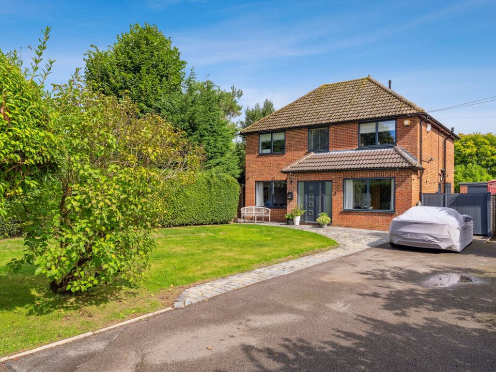 4 bed detached house for sale in Louches Lane, Naphill, High