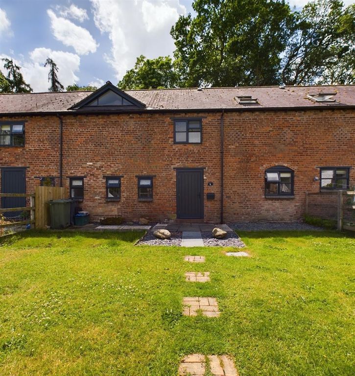 3 bed property for sale in Bronwylfa Road, Rhostyllen, Wrexham LL14