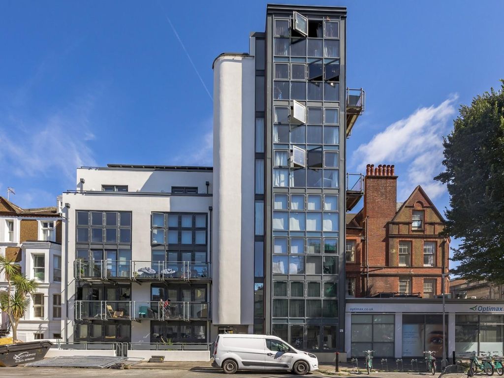 2 bed flat for sale in Connaught Road, Hove BN3, £450,000 Zoopla