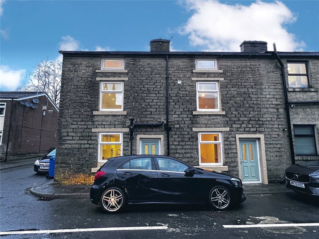 4 bed end terrace house for sale in Lord Street, Crawshawbooth