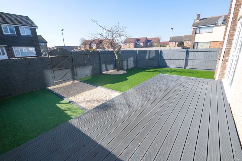 4 bed end terrace house for sale in Glendale, Amble, Morpeth NE65, £