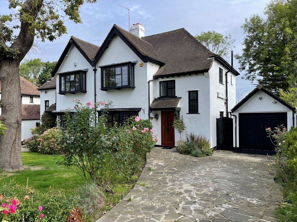 Dale Wood Road, Orpington BR6  