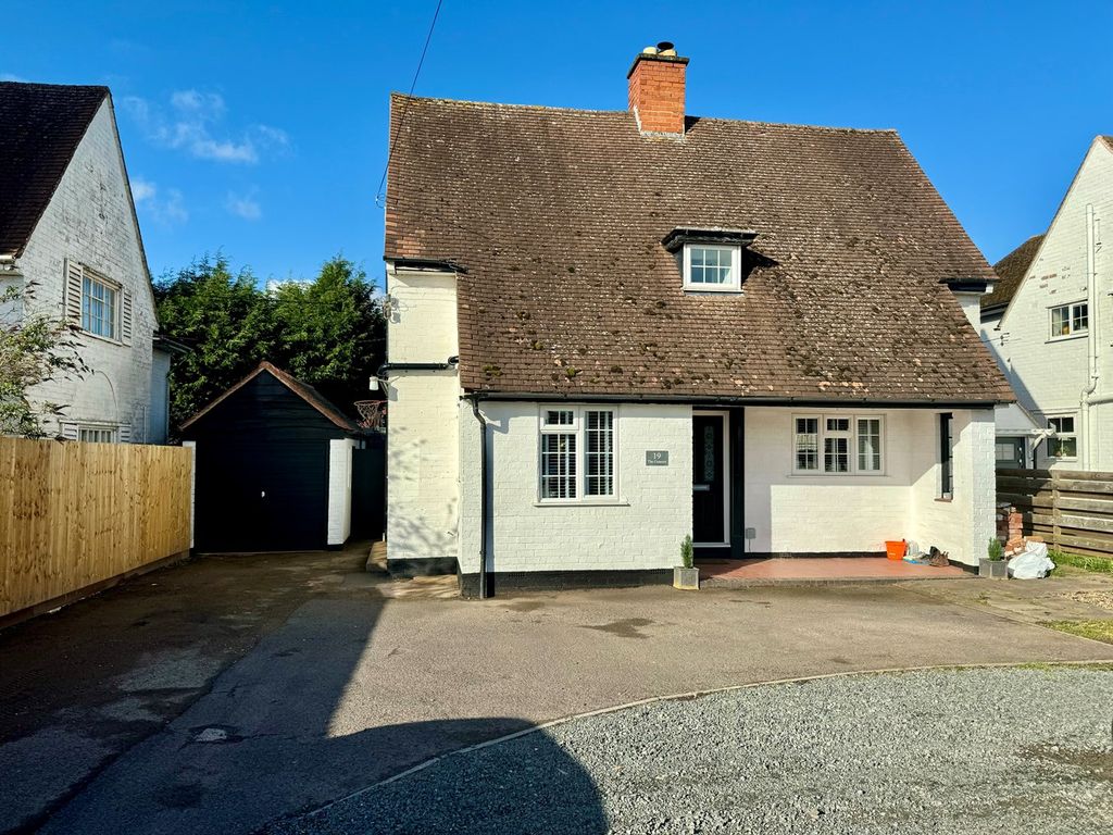 4 bed detached house for sale in The Crescent, Holmer, Hereford HR4, £