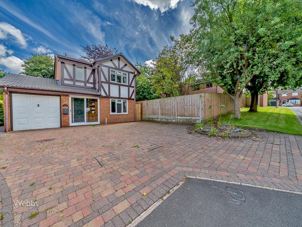 4 bed property for sale in Salisbury Drive, Heath Hayes, Cannock WS12