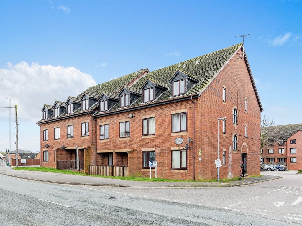 1 bed flat for sale in Rectory Road, Rushden NN10 Zoopla