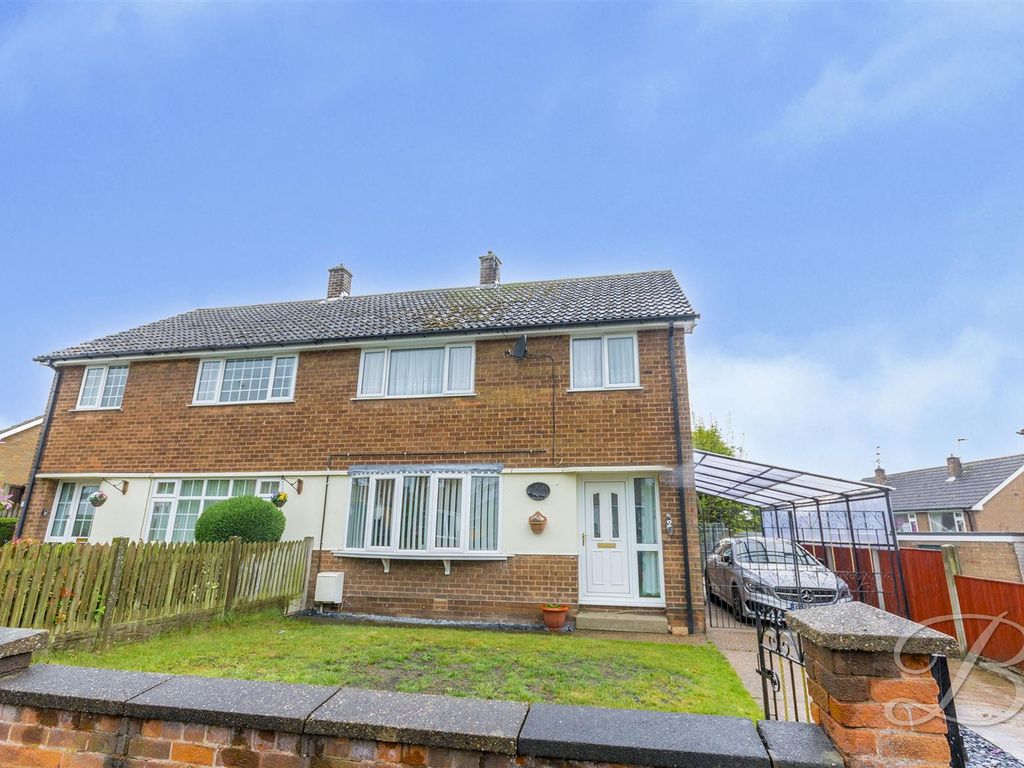 3 bed semidetached house for sale in South Drive, Bilsthorpe, Newark