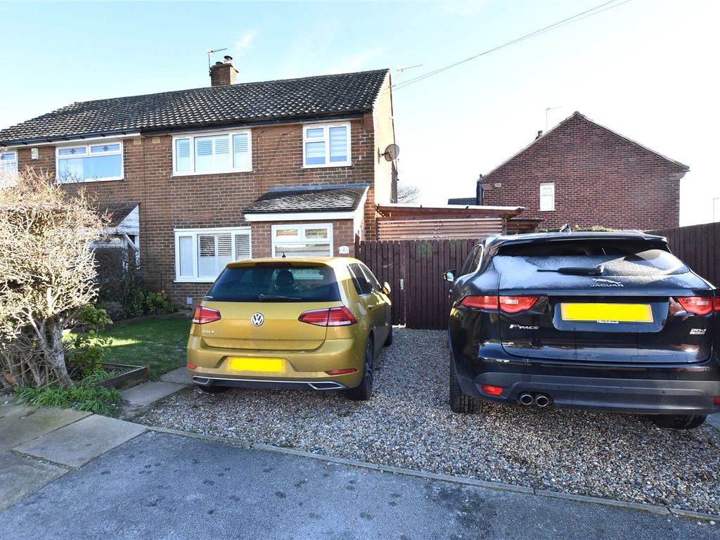 3 bed semidetached house for sale in Belle Vue Avenue, Scholes, Leeds