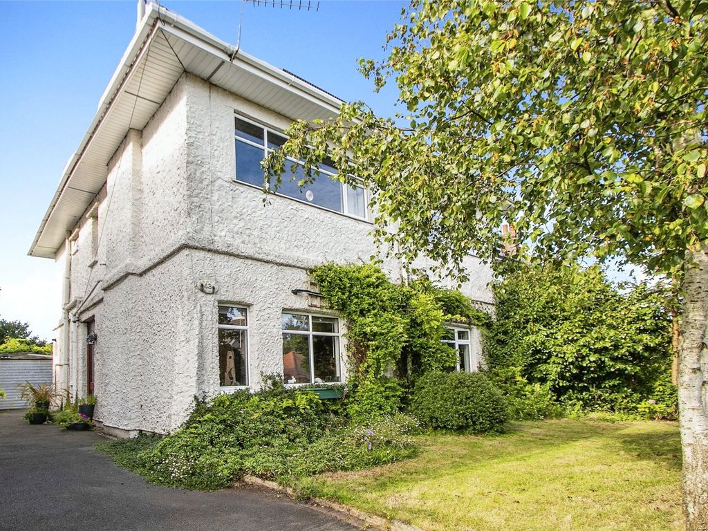 4 bed detached house for sale in Langdon Road, Poole BH14, £550,000