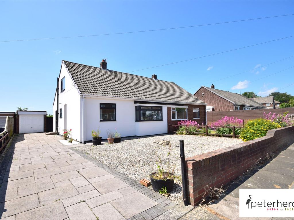 2 bed bungalow for sale in Carlton Crescent, East Herrington