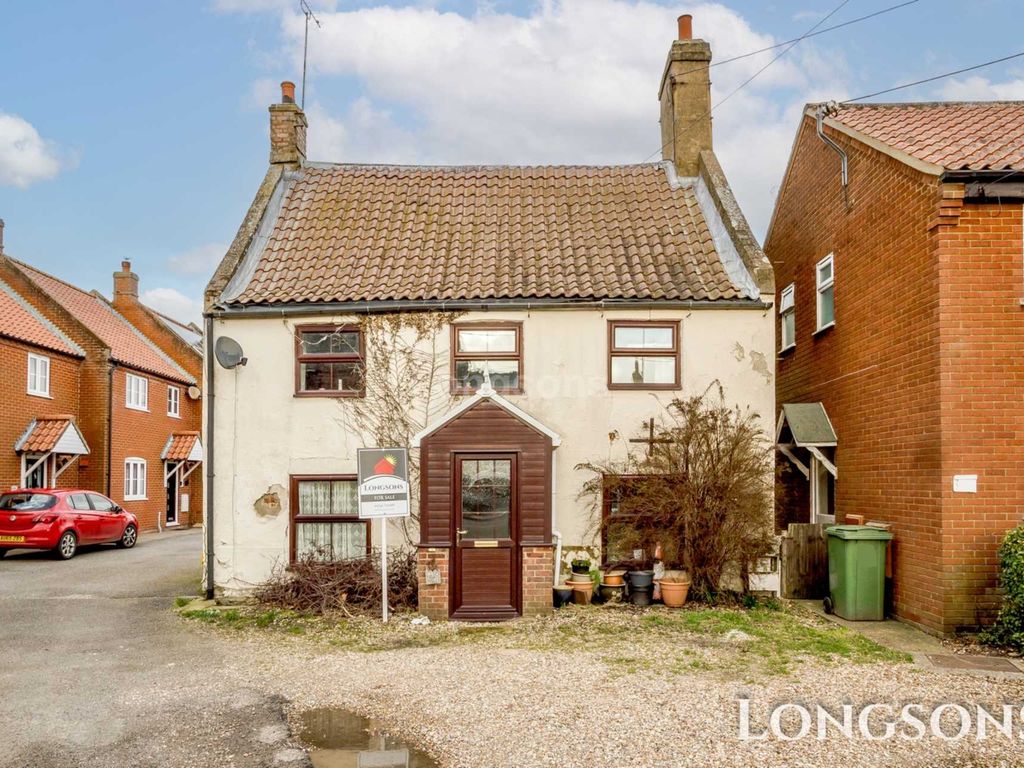 2 bed detached house for sale in Lynn Street, Swaffham PE37, £95,000