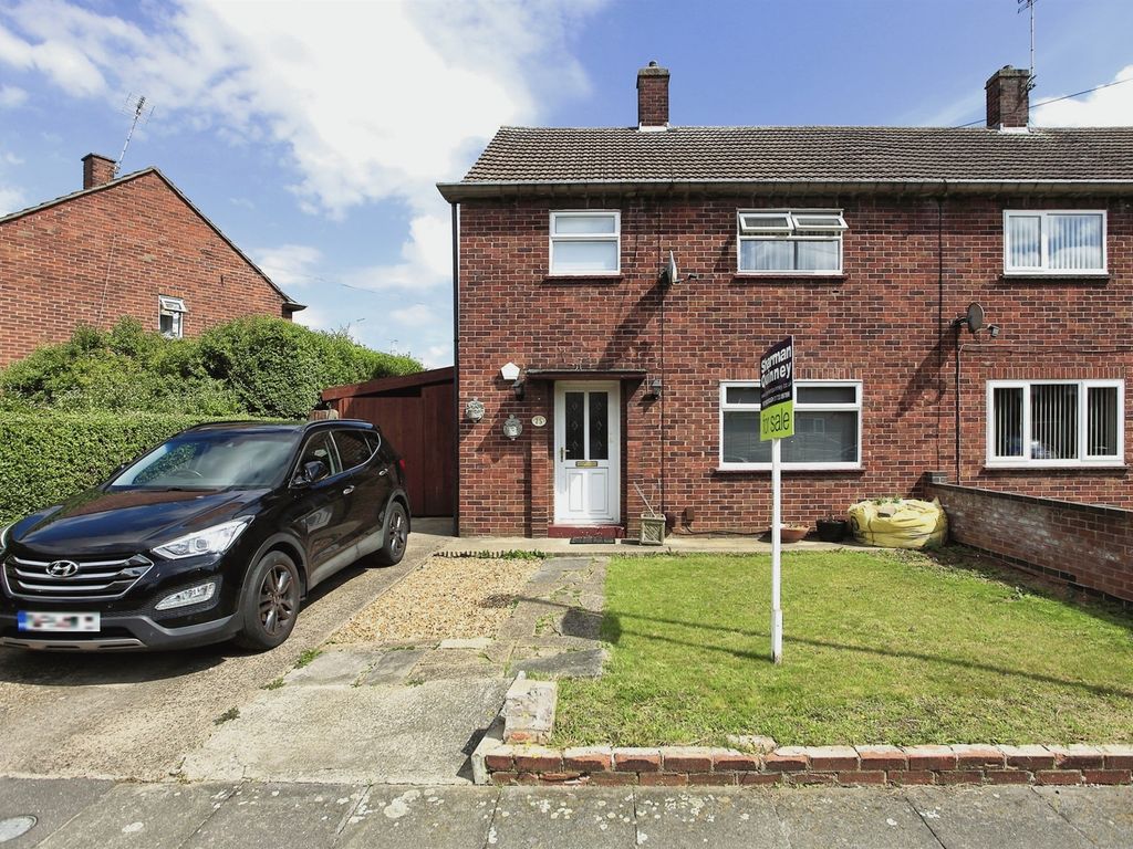 3 bed semidetached house for sale in Almond Road, Dogsthorpe