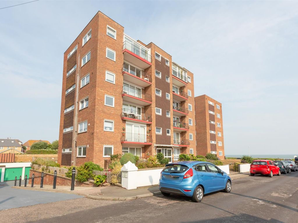 2 bed flat for sale in Sea Road, WestgateOnSea CT8 Zoopla