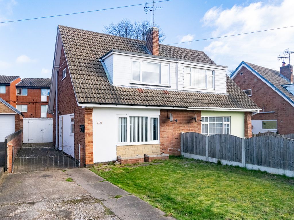3 bed semidetached house for sale in Lutterworth Drive, Adwick Le