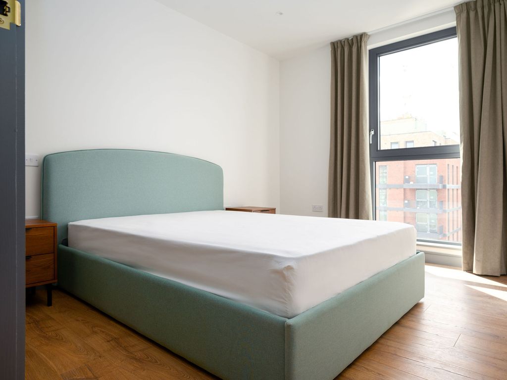 3 bed flat to rent in The Gessner, 3 Watermead Way, Tottenham Hale N17