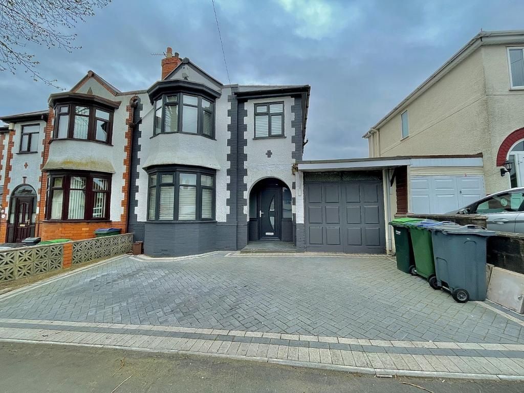 3 bed semidetached house for sale in Charlemont Avenue, West Bromwich