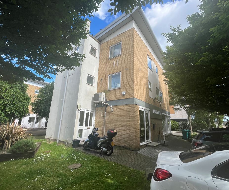 End terrace house for sale in 12 Hartlepool Court, North Woolwich