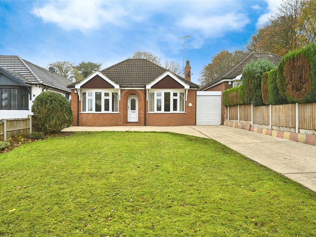 3 bed bungalow for sale in Southwell Road West, Mansfield, Nottinghamshire NG18, £290,000 Zoopla