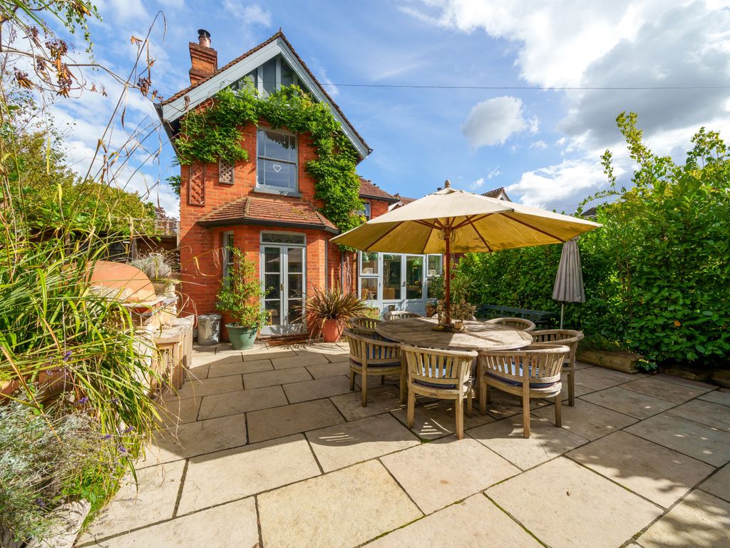 3 bed semidetached house for sale in Blackness Lane, Woking GU22, £895,000 Zoopla