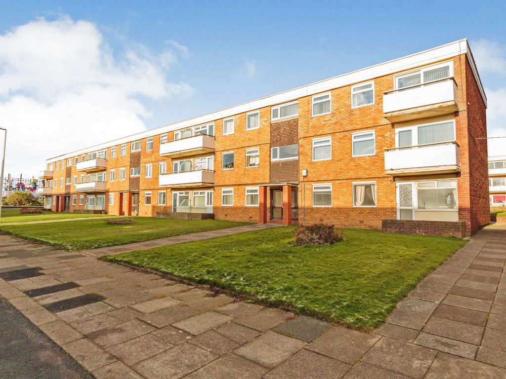 2 bed flat for sale in Pembroke Court, Queens Promenade, Blackpool