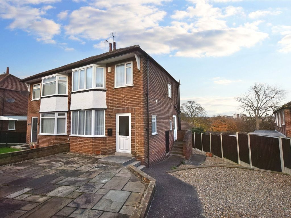 3 bed semidetached house for sale in Gotts Park View, Leeds, West