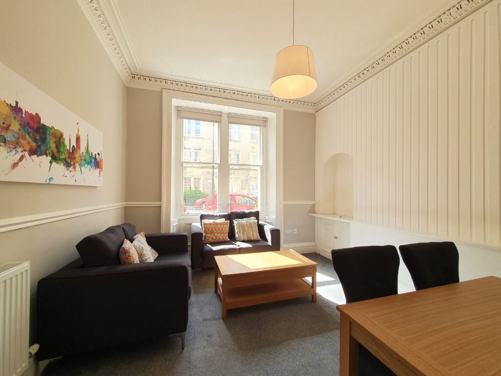 2 bed flat to rent in Caledonian Place, Dalry, Edinburgh EH11, £1,350