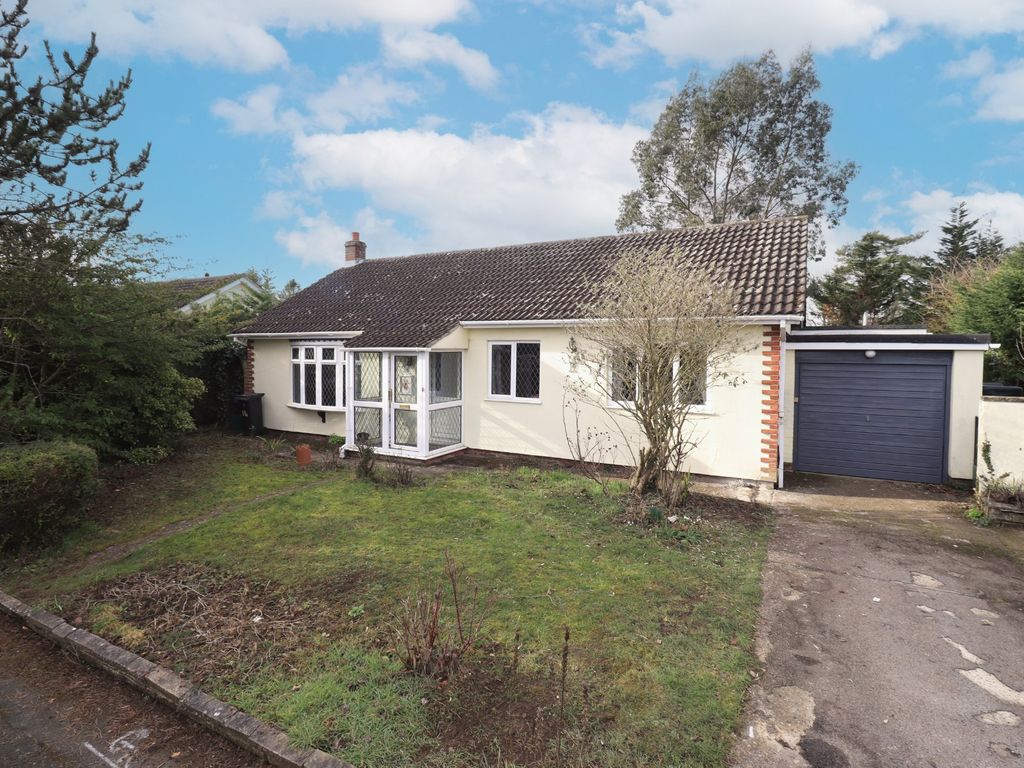 3 bed detached bungalow for sale in Maple Close, Yaxley, Eye IP23 Zoopla