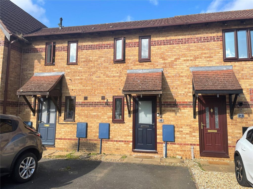 1 bed terraced house for sale in Tamarisk Gardens, Bicester