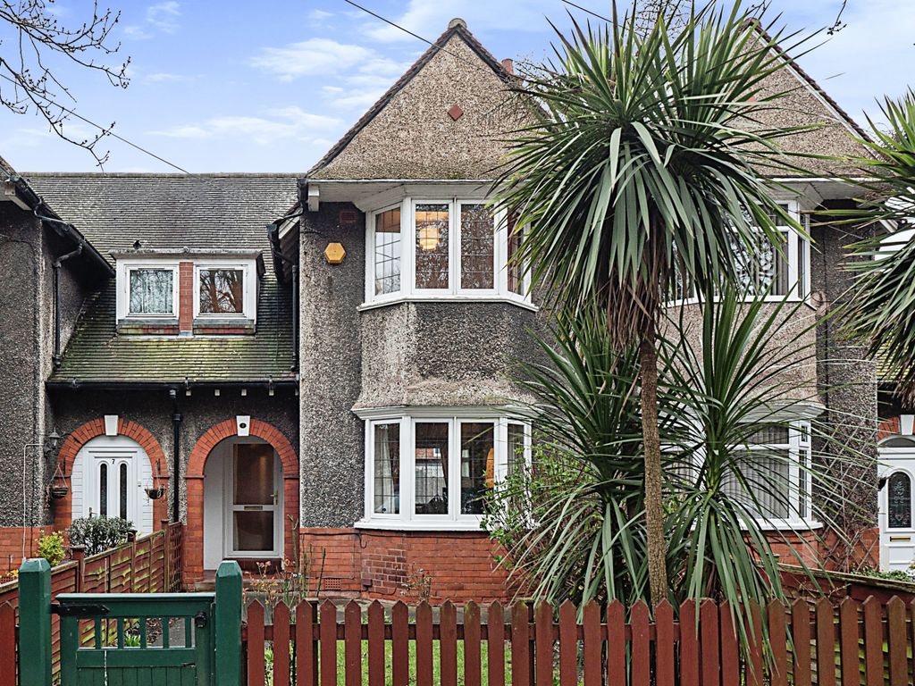 3 bed terraced house for sale in Village Road, Hull HU8 Zoopla