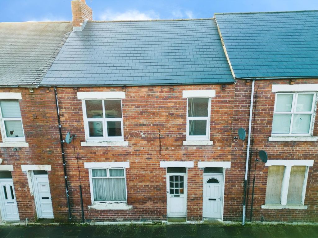 3 bed flat to rent in Russell Street, Jarrow NE32, £650 pcm Zoopla