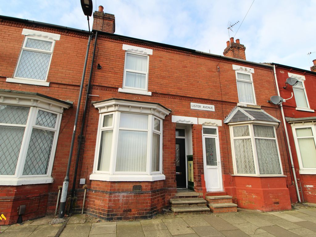 3 bed terraced house to rent in Lister Avenue, Balby, Doncaster DN4