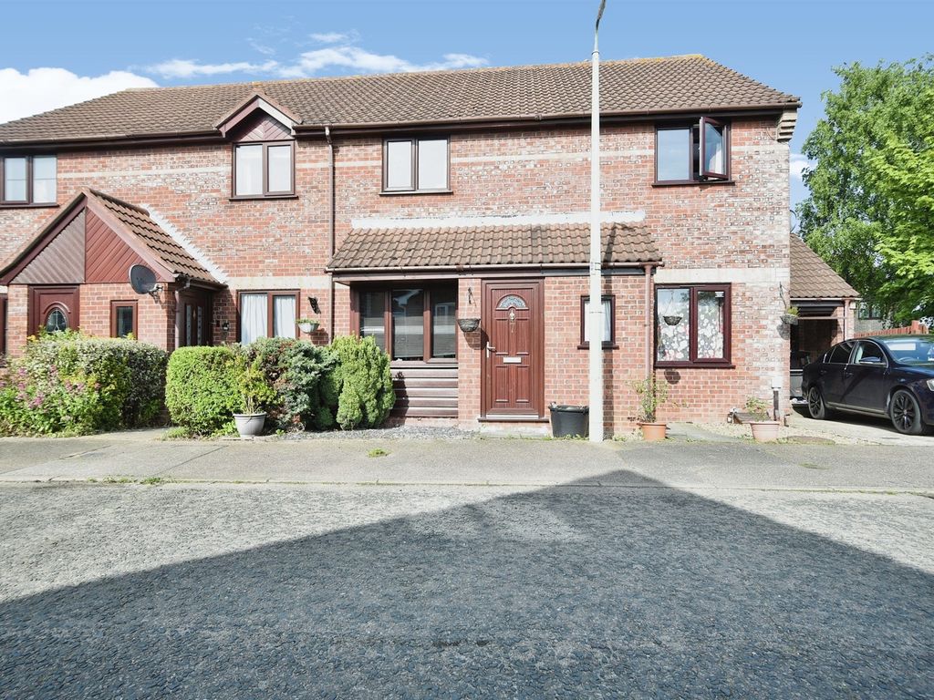 2 bed terraced house for sale in Thomas Bardwell Drive, Bungay NR35, £