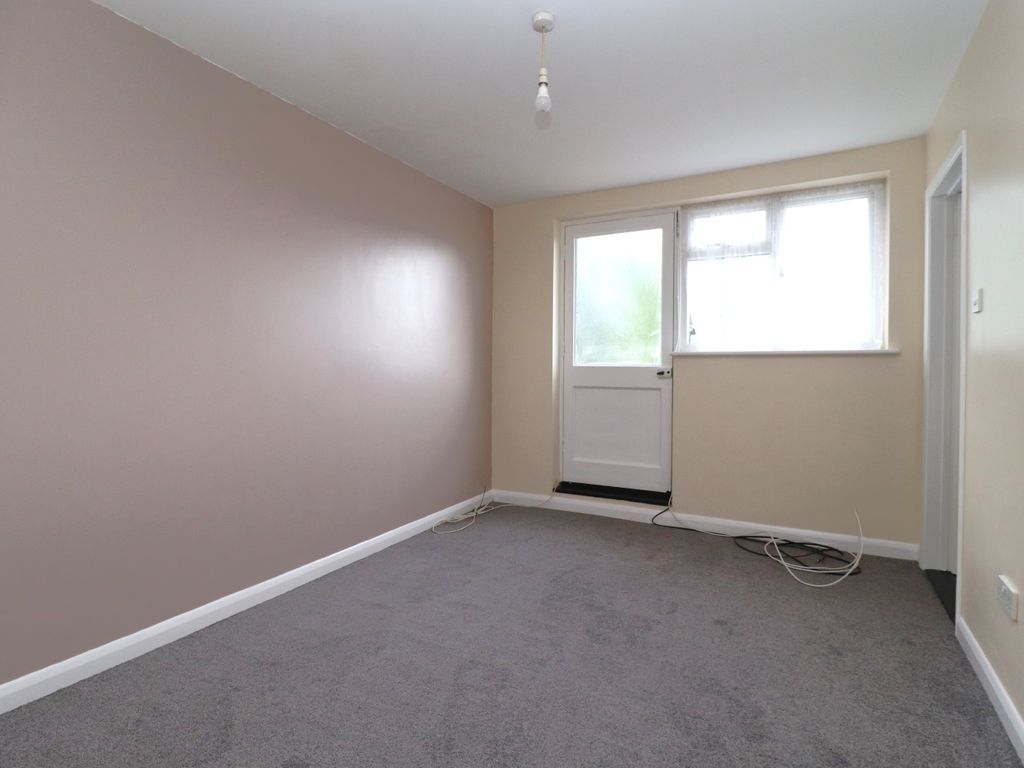 1 bed flat to rent in High Street, Botley, Southampton SO30, £750 pcm
