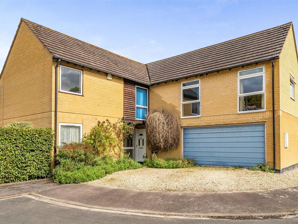5 bed detached house for sale in Uffington, Faringdon, Oxfordshire SN7