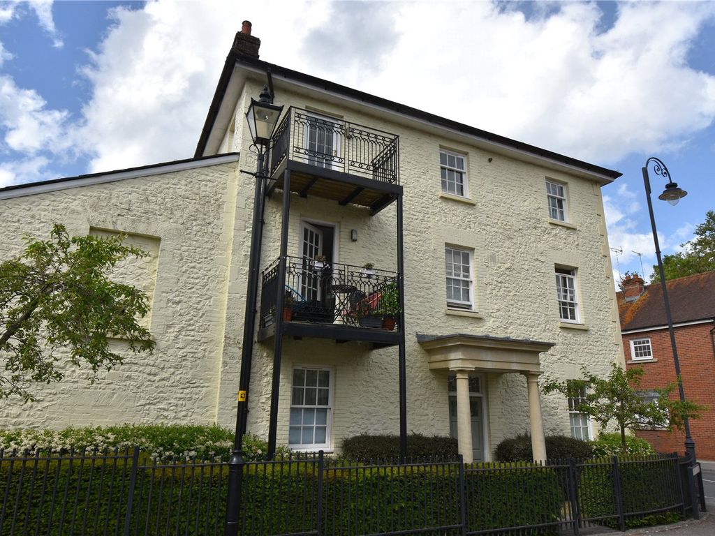 2 bed flat for sale in Phoenix Square, Pewsey SN9 Zoopla