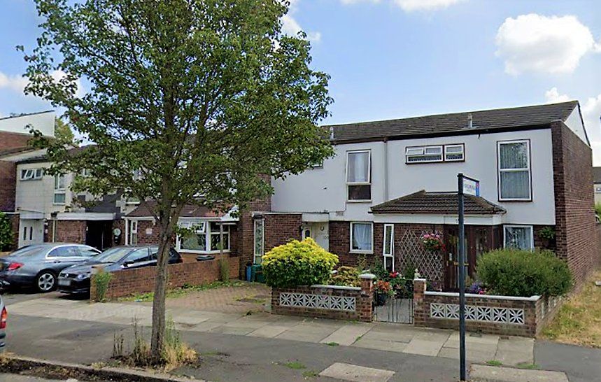 3 bed terraced house for sale in Thorncliffe Road, Southall UB2, £