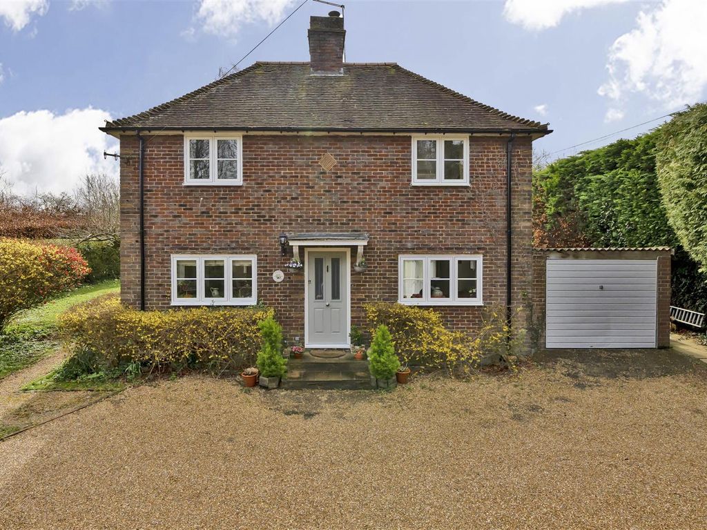 3 bed detached house for sale in Epsom Road, West Horsley, Leatherhead