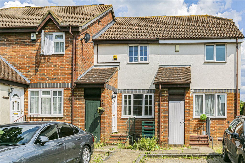 2 bed terraced house for sale in Derwent Close, Feltham TW14 Zoopla