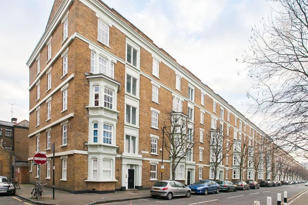 1 bed flat to rent in Corfield Street, Bethnal Green, London E2, £1,600